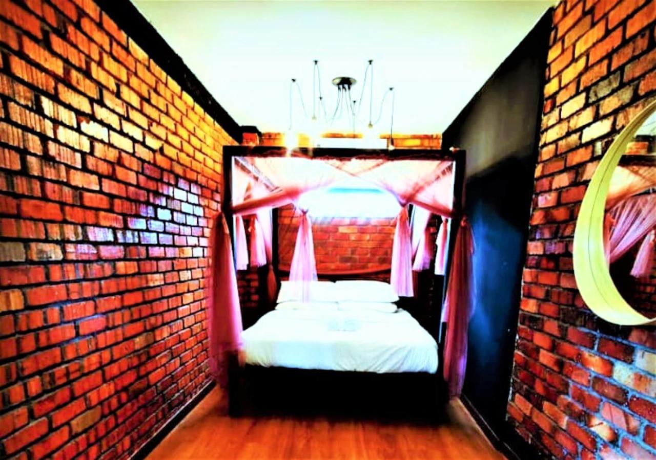 Petak Padin By The Pool, Kepala Batas Penang Homestay