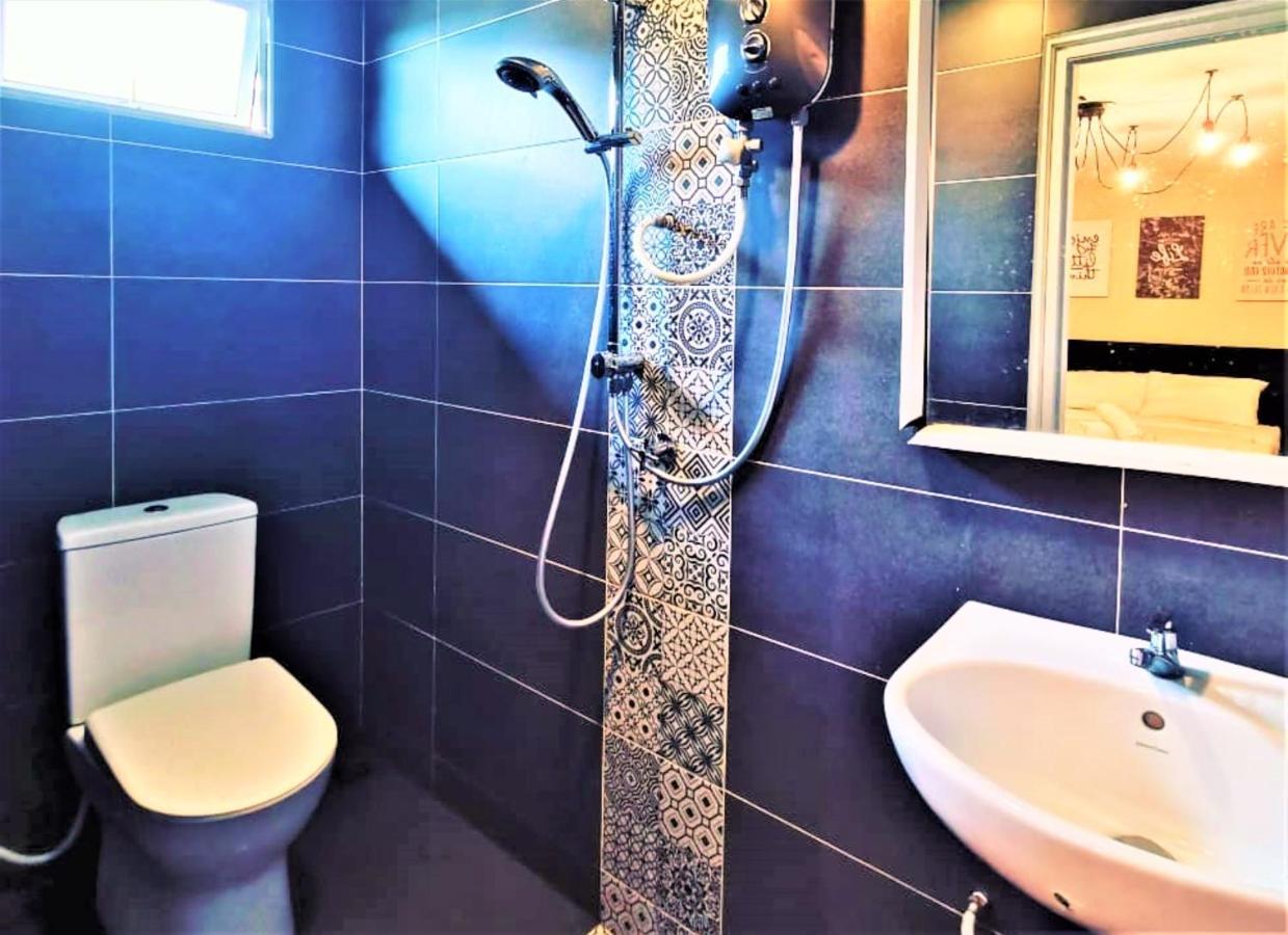 Petak Padin By The Pool, Kepala Batas Penang Homestay