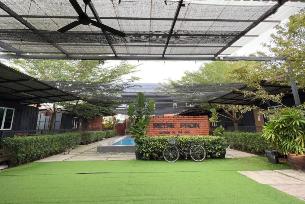 Petak Padin By The Pool, Kepala Batas Penang Homestay Kepala Batas (Penang)